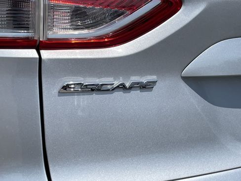 Used 2014 Ford Escape SE FWD image 33