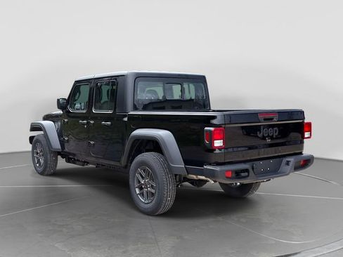 New 2026 Jeep Gladiator Sport image 6