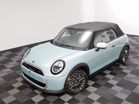 New 2026 MINI Cooper S image 2