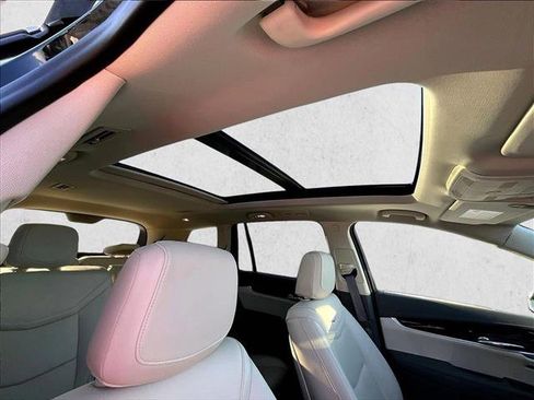 Used 2024 Cadillac XT6 Premium Luxury w/ Technology Package image 17