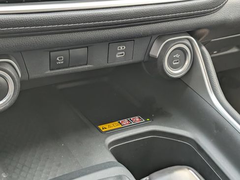 Used 2024 Toyota Grand Highlander AWD image 23