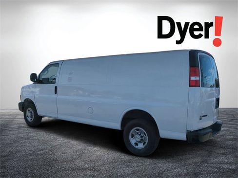 Certified 2021 Chevrolet Express 2500 Extended w/ Driver Convenience Package image 6