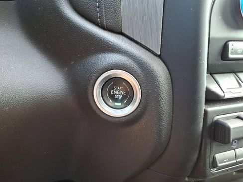 Used 2019 GMC Sierra 1500 Denali w/ Denali Ultimate Package AWD/4WD image 22