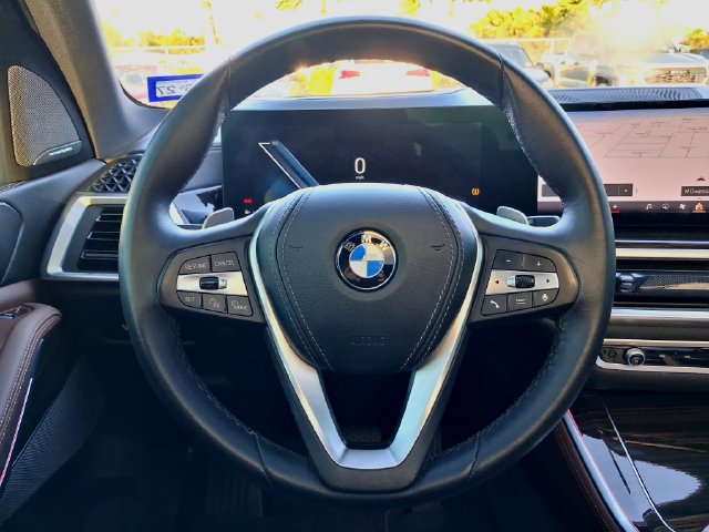 Used 2024 BMW X5 xDrive40i w/ Premium Package AWD/4WD image 13