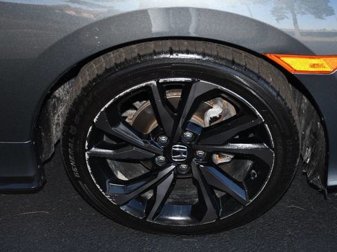 Used 2019 Honda Civic Sport image 40