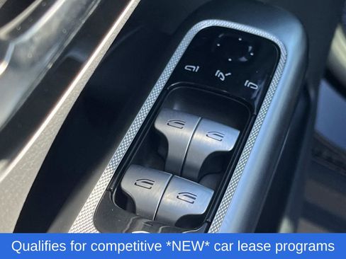 Certified 2025 Mercedes-Benz GLC 300 image 18