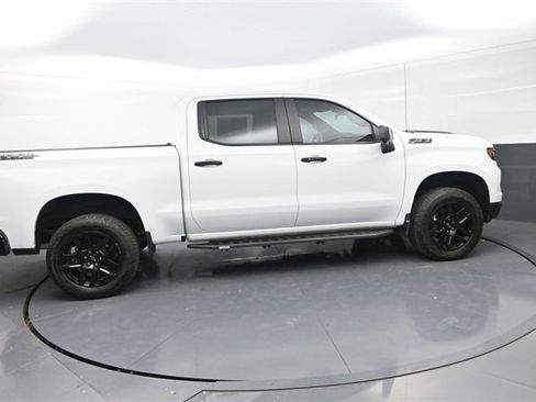 Used 2025 Chevrolet Silverado 1500 LT Trail Boss w/ LT Trail Boss Premium Package image 8