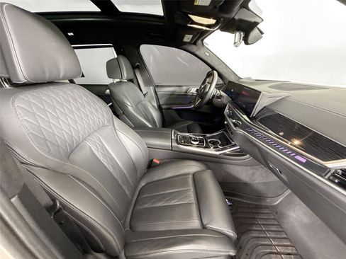 Used 2025 BMW X7 M60i w/ Executive Package AWD/4WD image 49