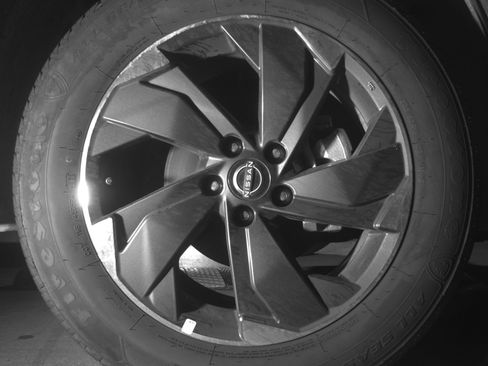 Used 2025 Nissan Rogue SV FWD image 13