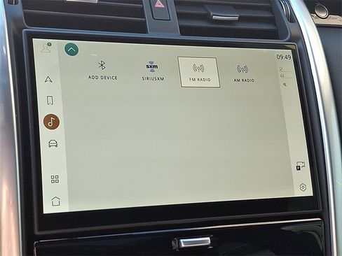 New 2025 Land Rover Discovery S image 16