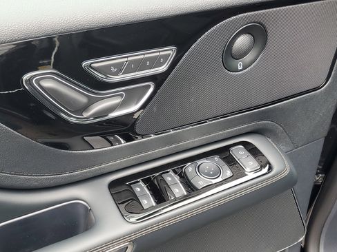 New 2026 Lincoln Aviator Reserve w/ Jet Appearance Package AWD/4WD image 9