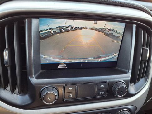 Used 2022 GMC Canyon Elevation image 5