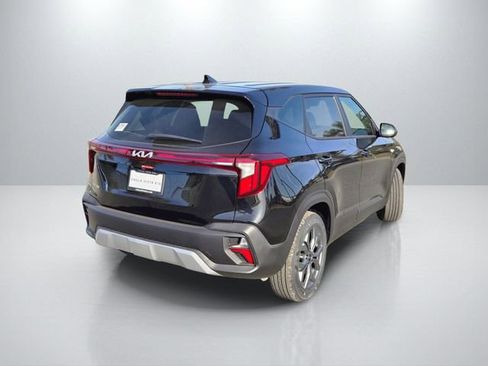 New 2026 Kia Seltos LX image 5