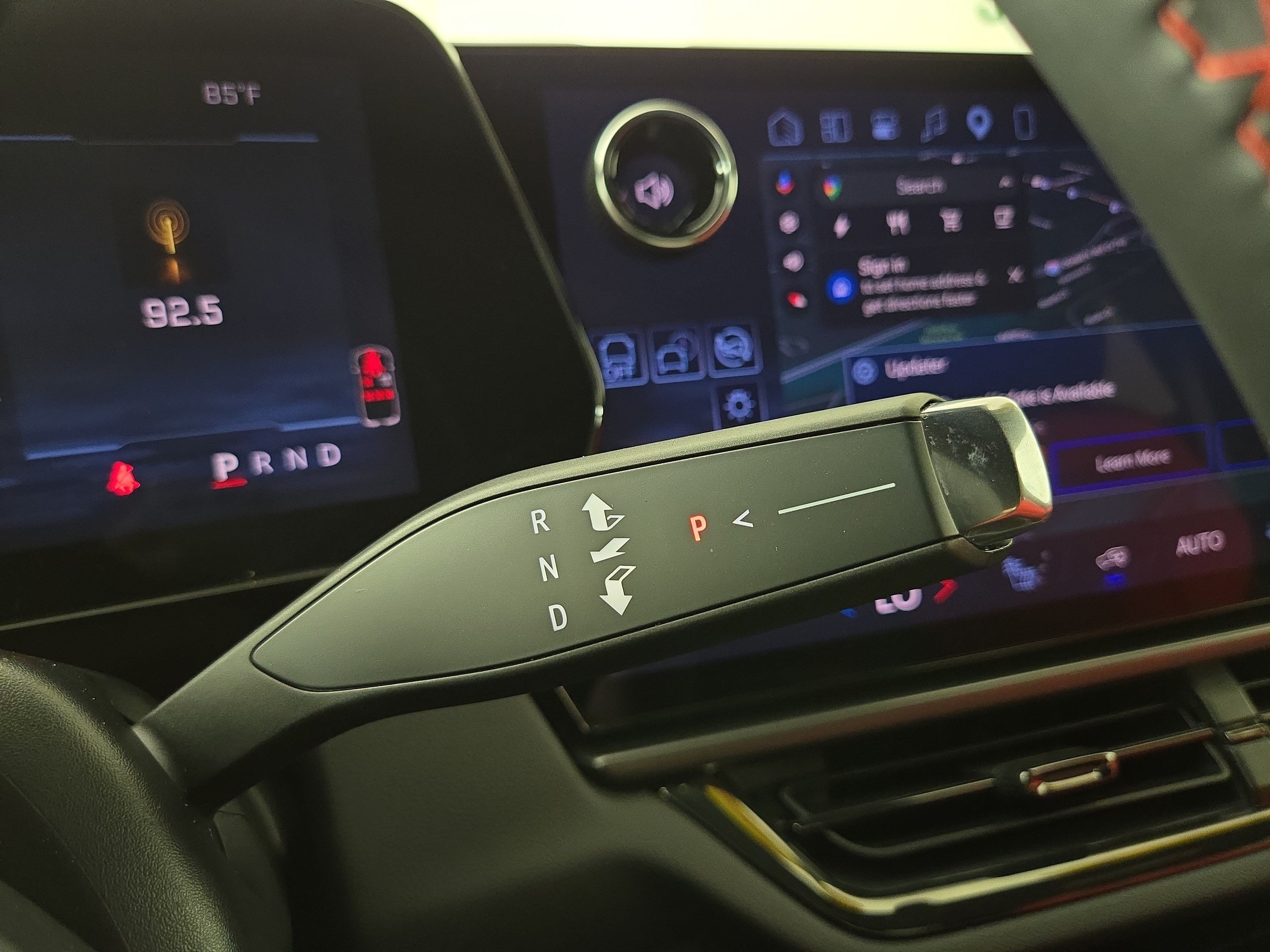 Certified 2024 Chevrolet Equinox EV RS FWD image 23