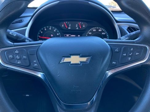Used 2024 Chevrolet Malibu LT image 18