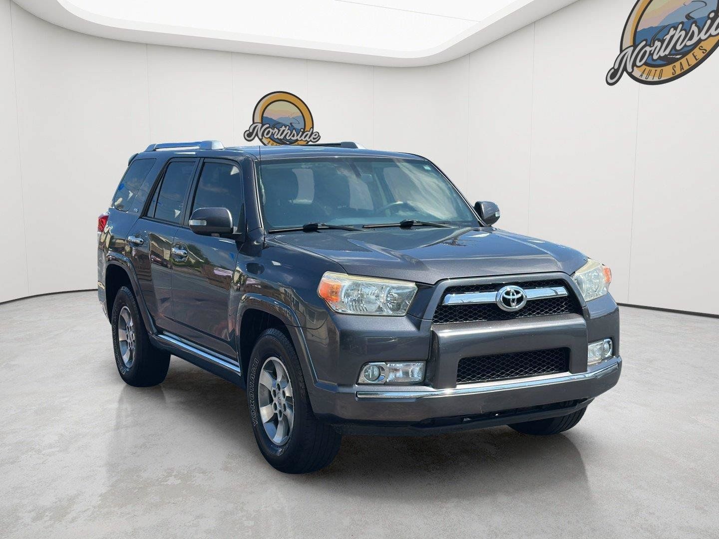 Used 2012 Toyota 4Runner SR5 RWD image 3