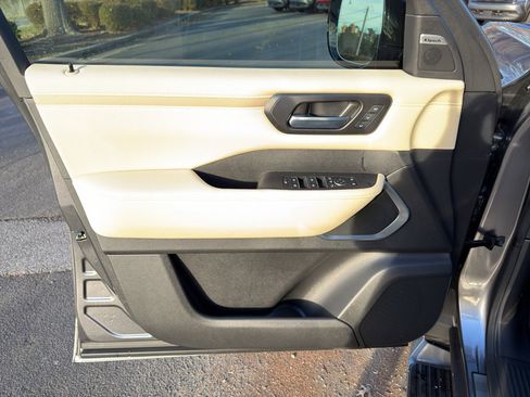 New 2026 Nissan Armada Platinum Reserve w/ Accent Package image 17