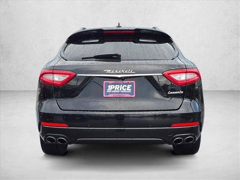 Used 2017 Maserati Levante w/ Sport Package AWD/4WD image 7
