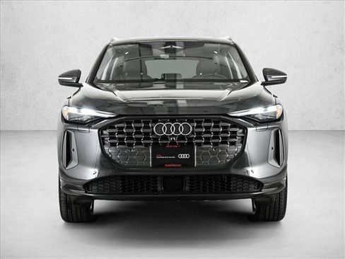 Certified 2025 Audi Q5 Premium w/ Convenience Package AWD/4WD image 2