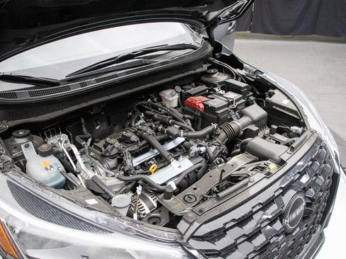 New 2025 Nissan Kicks Play S image 30