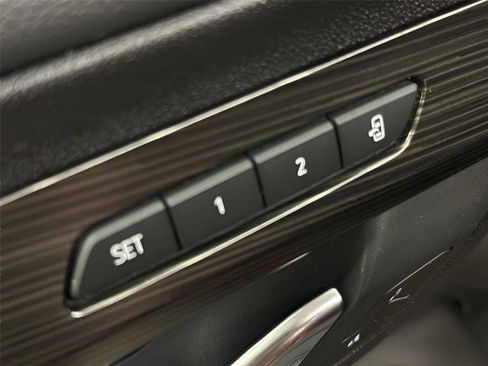 Certified 2020 GMC Terrain SLT w/ Preferred Package image 38