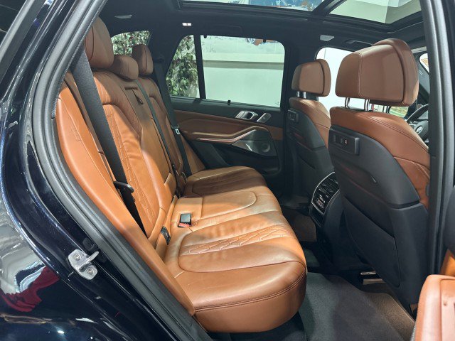 Used 2019 BMW X5 xDrive50i w/ M Sport Package AWD/4WD image 47