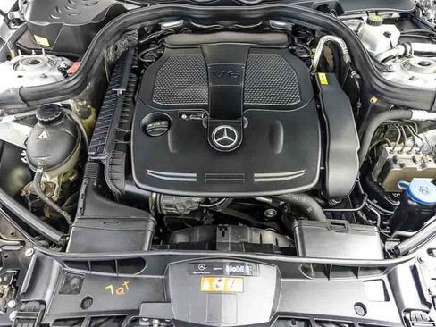 Used 2014 Mercedes-Benz E 350 4MATIC Sedan image 35