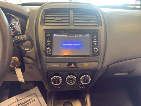 Used 2018 Mitsubishi Outlander Sport LE FWD image 19