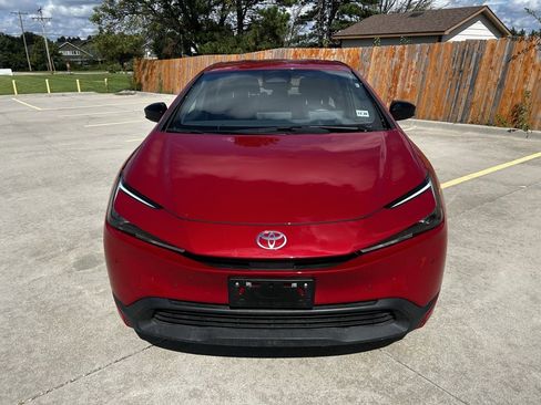 Used 2024 Toyota Prius LE image 4