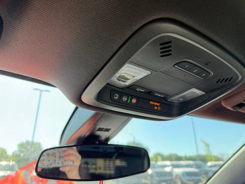 Used 2024 Chevrolet Traverse LT w/ LPO, Floor Liner Package FWD image 20