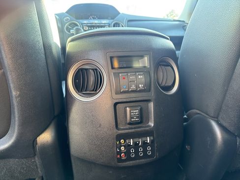 Used 2013 Honda Pilot Touring image 23