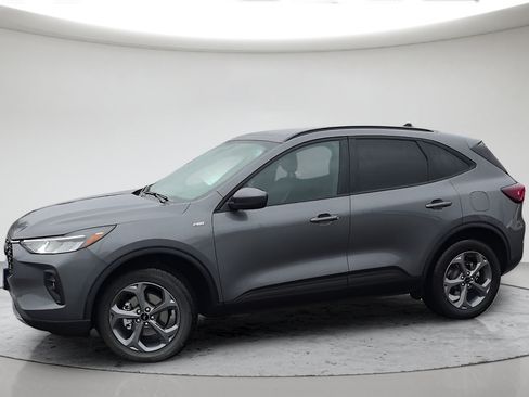 Used 2025 Ford Escape ST-Line Select AWD/4WD image 12