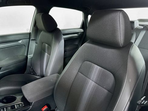 Used 2025 Honda Civic Sport image 8
