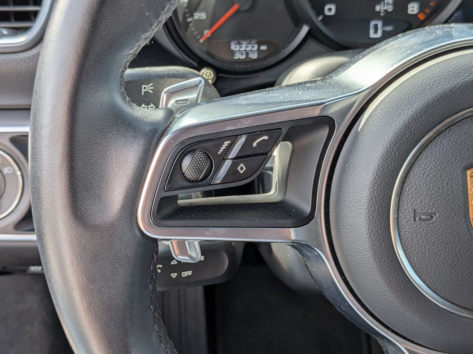 Used 2019 Porsche 718 Boxster RWD image 18