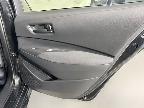 Used 2022 Toyota Corolla LE w/ LE Convenience Package FWD image 28