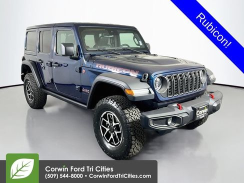 Used 2025 Jeep Wrangler Unlimited Rubicon w/ Convenience Group AWD/4WD image 1