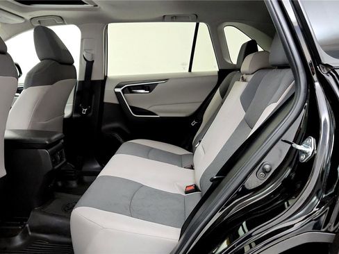 Used 2023 Toyota RAV4 XLE w/ Convenience Package image 20