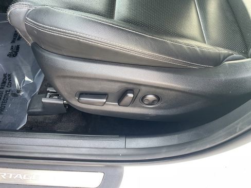 Used 2022 Kia Sportage Nightfall Edition w/ Nighfall AWD Premium Package image 7