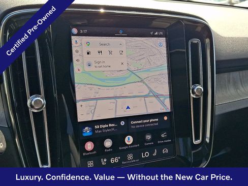 Certified 2024 Volvo XC40 B5 Plus w/ Climate Package AWD/4WD image 18