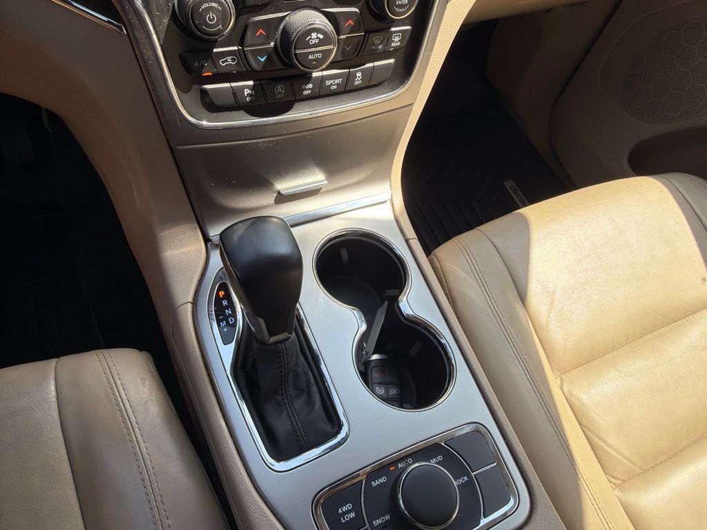 Used 2018 Jeep Grand Cherokee Limited AWD/4WD image 22