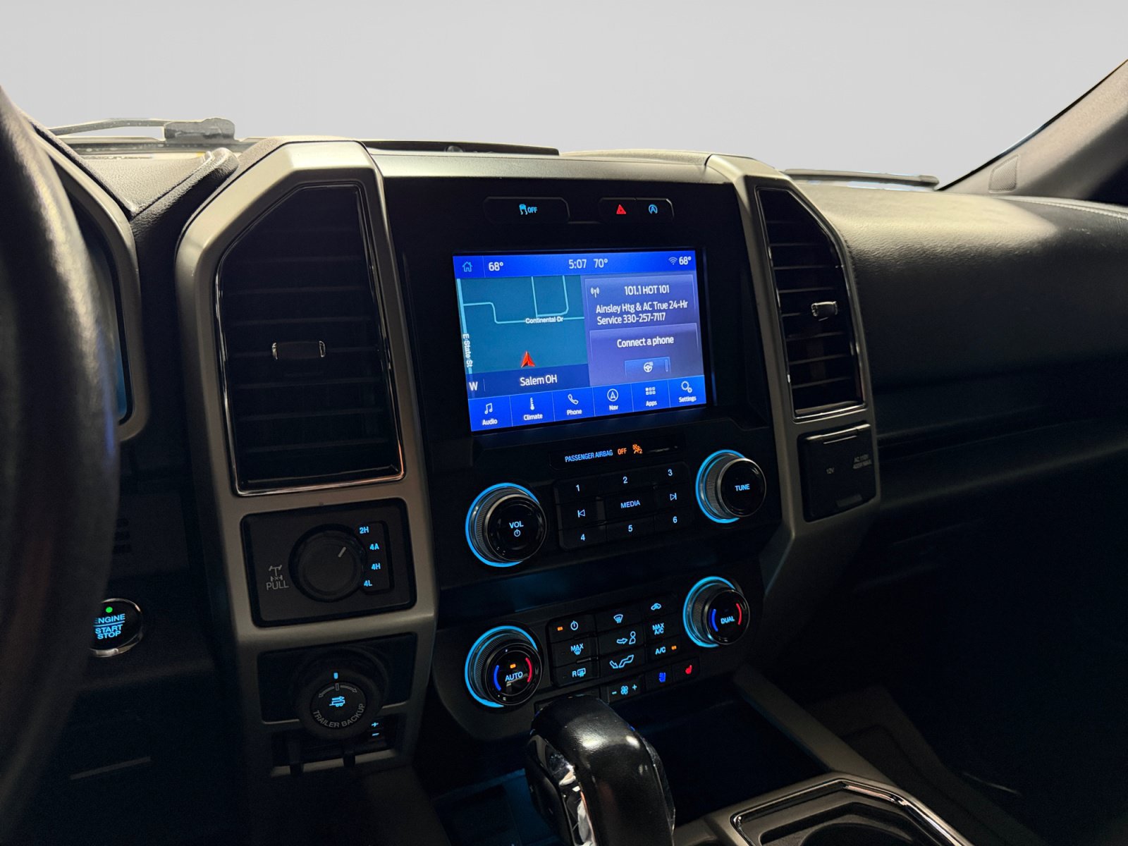 Used 2019 Ford F150 Lariat w/ Equipment Group 502A Luxury AWD/4WD image 28