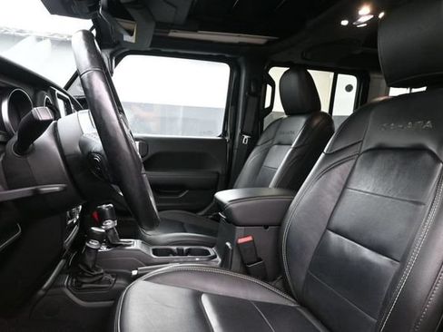 Used 2021 Jeep Wrangler Unlimited Sahara AWD/4WD image 10