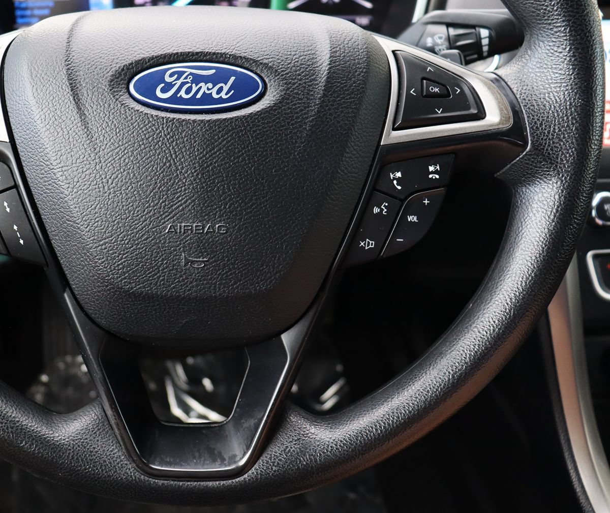 Used 2019 Ford Fusion SE FWD image 53