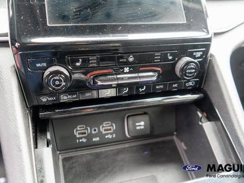 Used 2023 Jeep Grand Cherokee L Laredo w/ Luxury Tech Group I AWD/4WD image 23