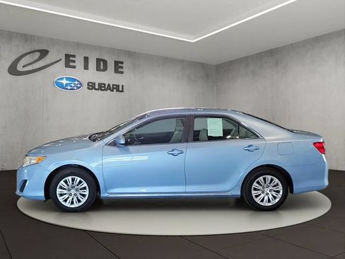 Used 2012 Toyota Camry LE FWD image 6