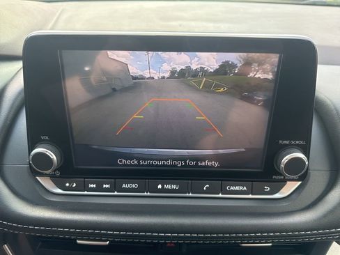 Used 2023 Nissan Rogue SV AWD/4WD image 28