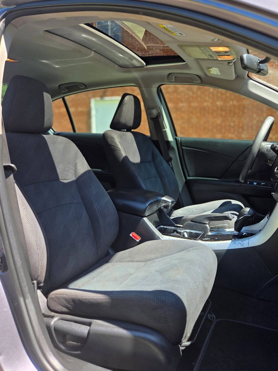 Used 2016 Honda Accord EX image 11