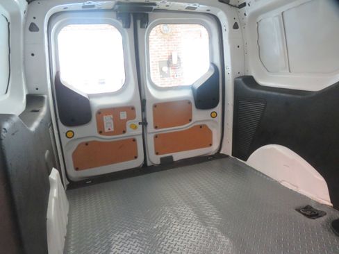 Used 2020 Ford Transit Connect XL image 30