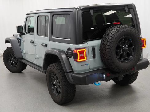 Used 2023 Jeep Wrangler Unlimited Rubicon 4xe AWD/4WD image 12