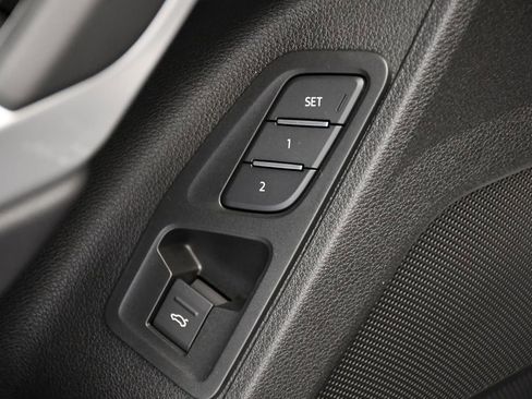 Used 2025 Audi Q3 2.0T Premium w/ Convenience Package image 37